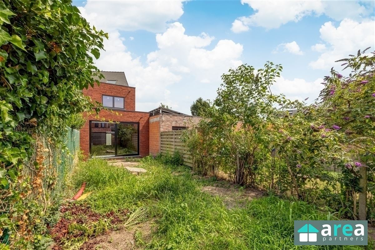 Casco gezinswoning met tuin op toplocatie in Schoten