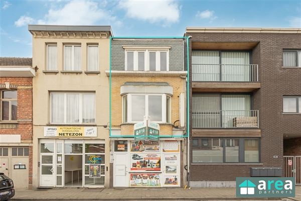 Instapklare duplex met vier slaapkamers!