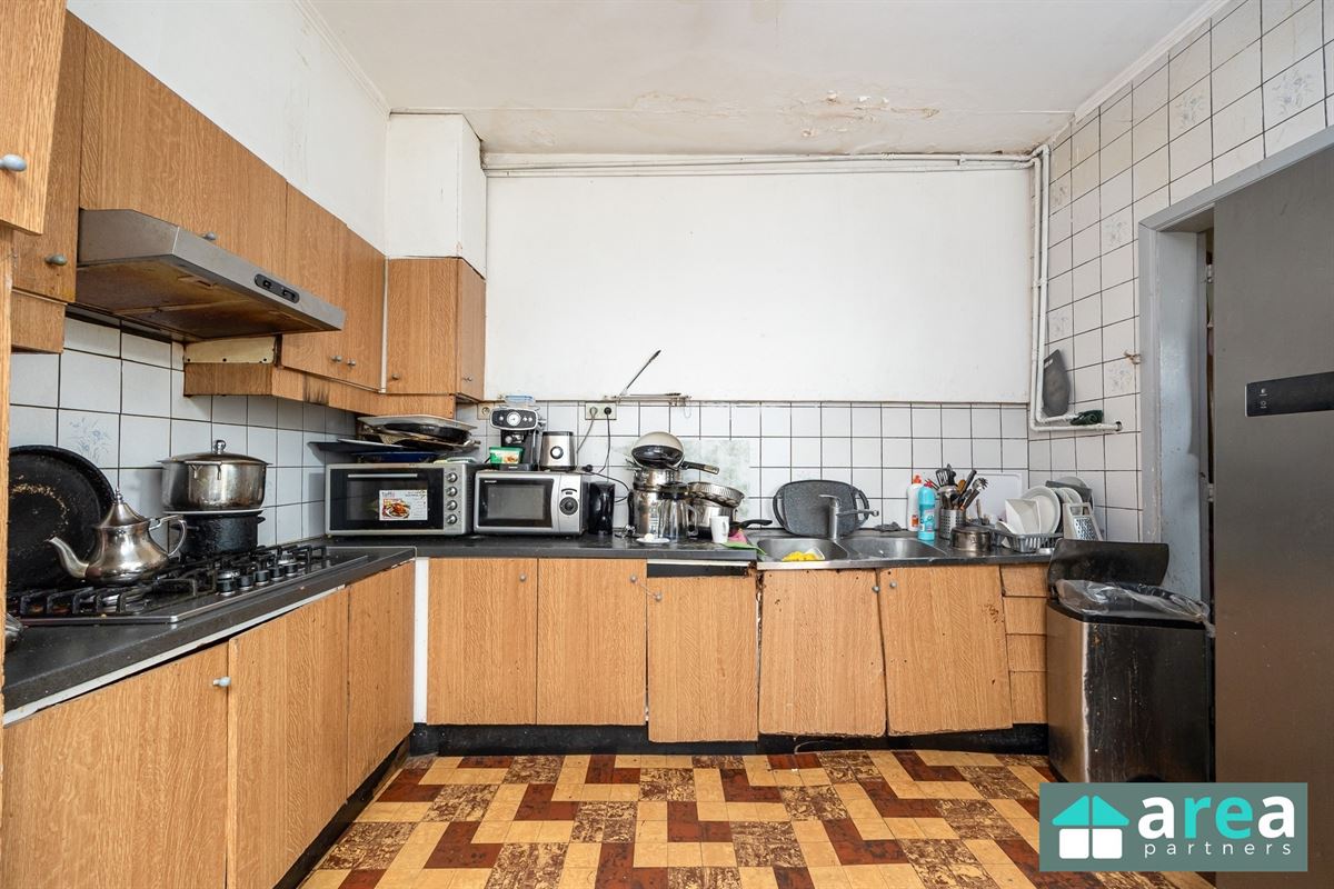 Te renoveren burgerwoning met ruime tuin vlakbij Krugerpark!