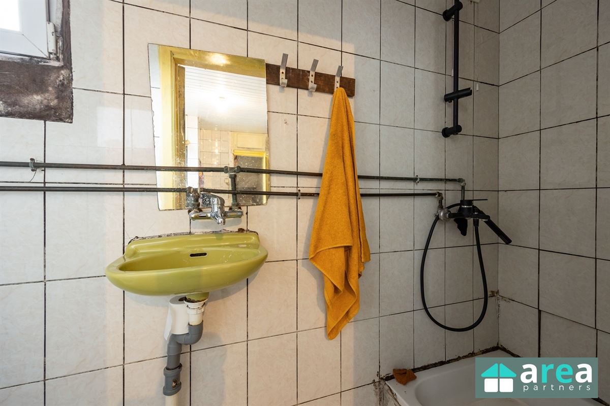 Opbrengsthuis bestaande uit 4 units met toprendement!