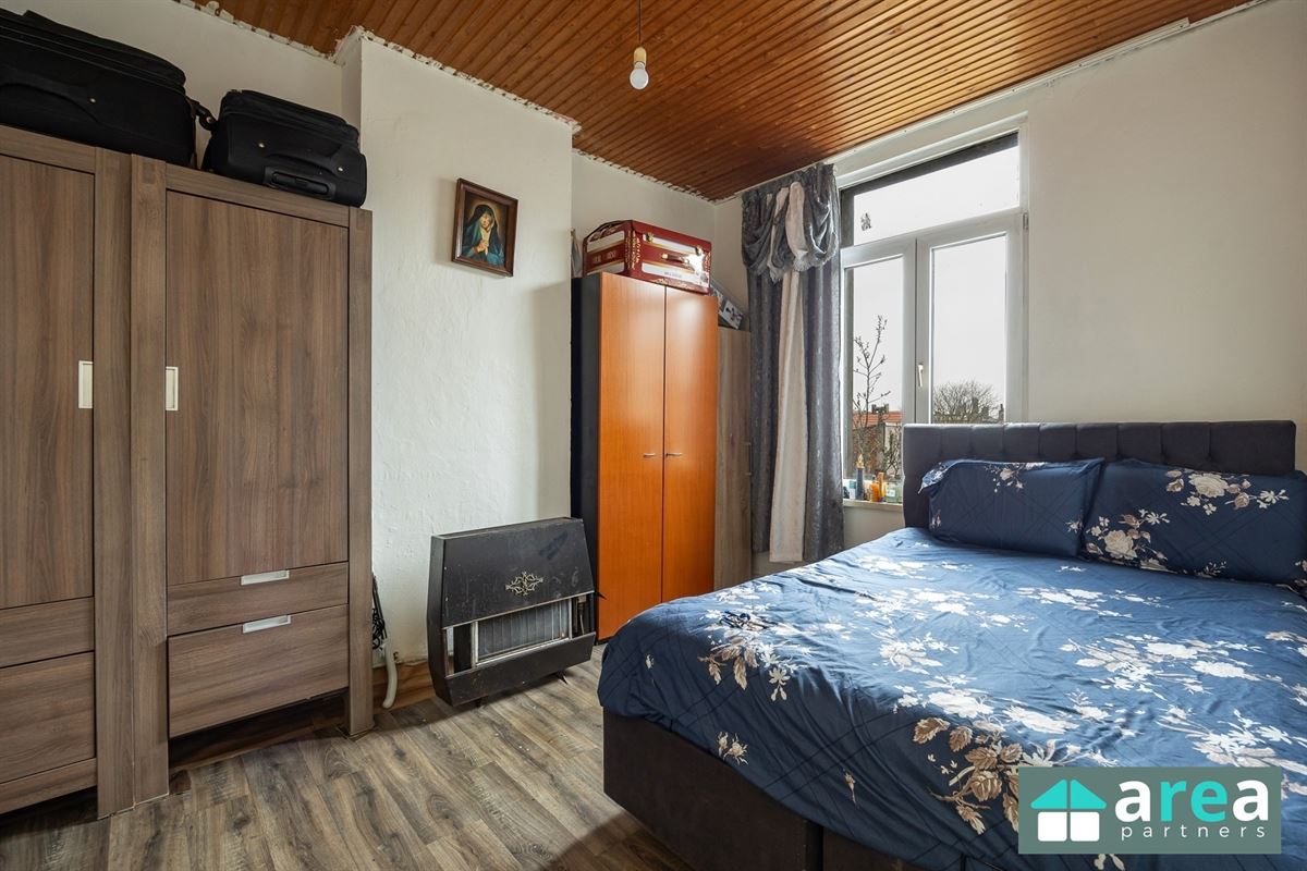 IN OPTIE! - Opbrengsthuis bestaande uit 4 units met toprendement!