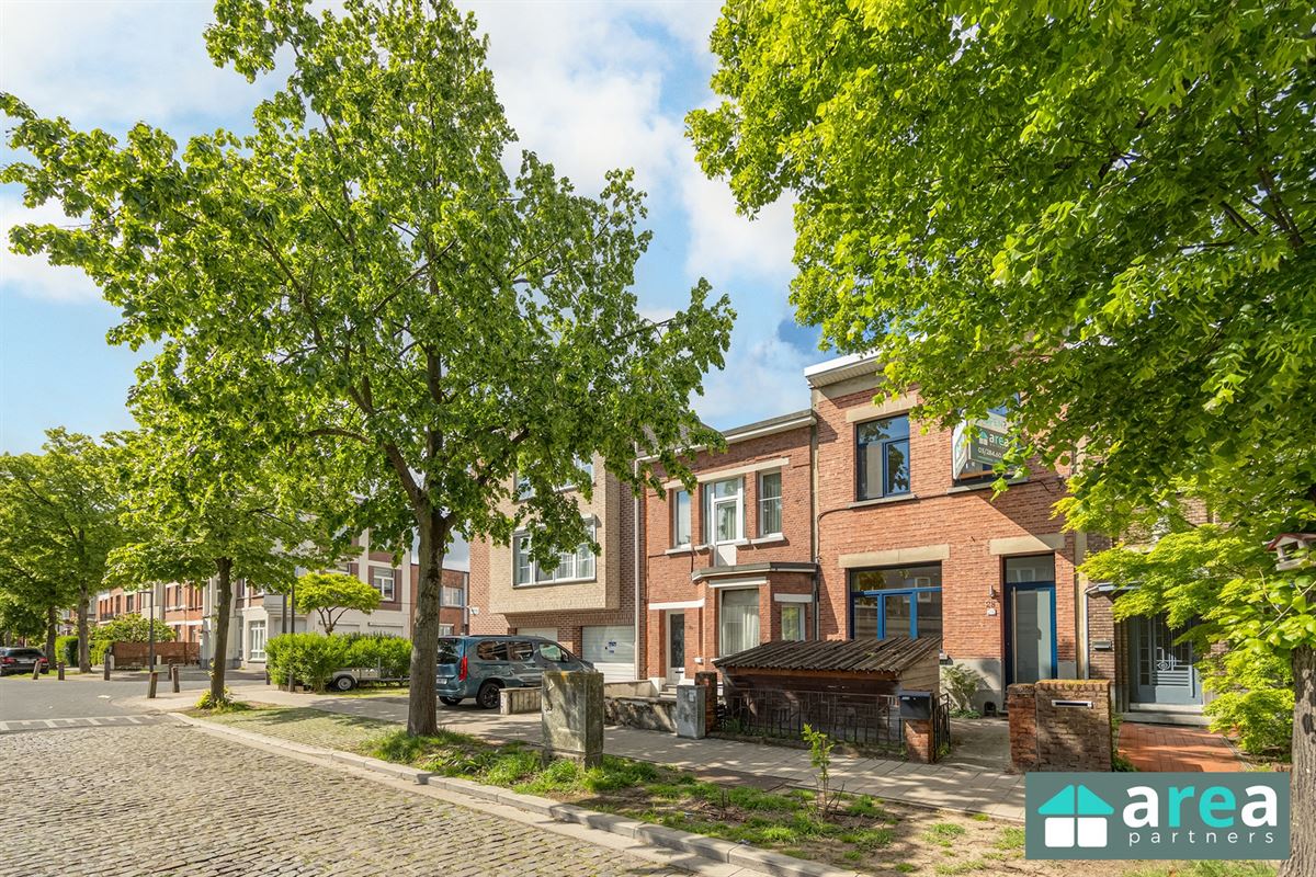 Instapklare gezinswoning met mooie stadstuin!