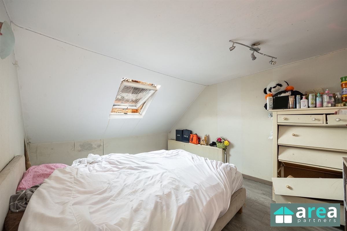 Te renoveren burgerwoning met ruime tuin vlakbij Krugerpark!