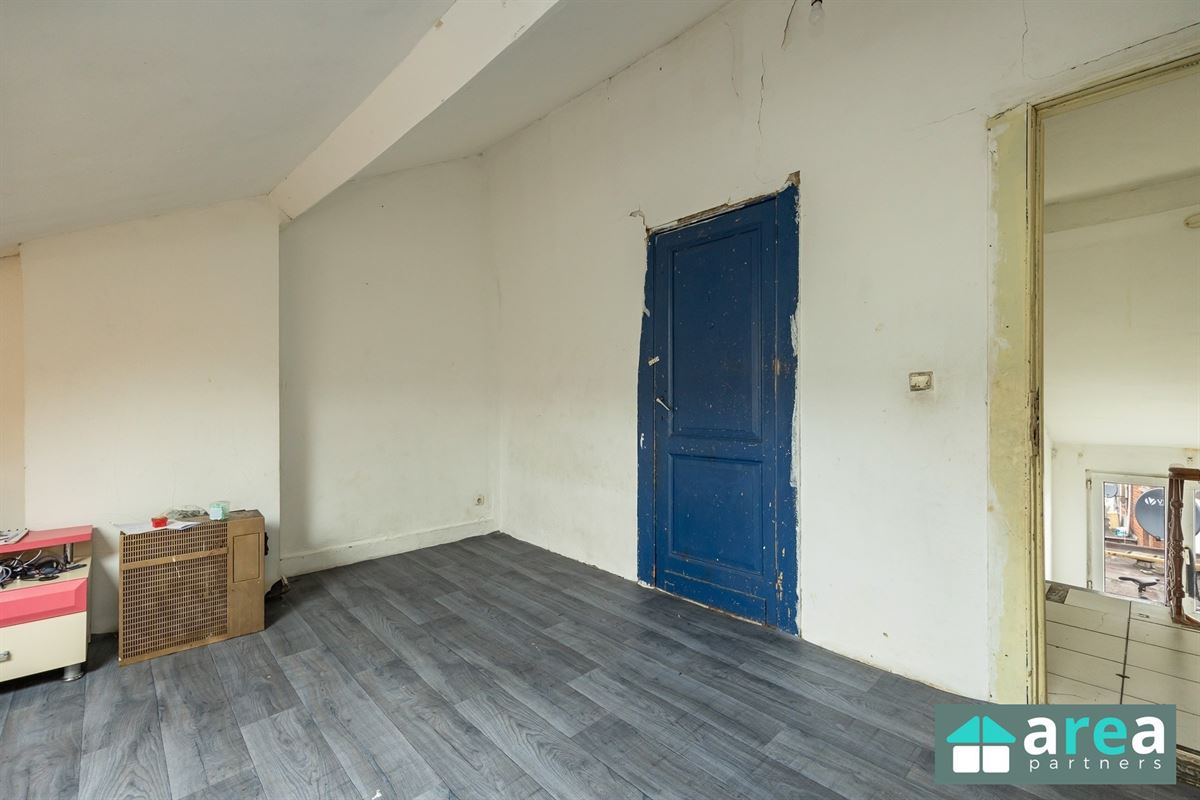 Opbrengsthuis bestaande uit 4 units met toprendement!