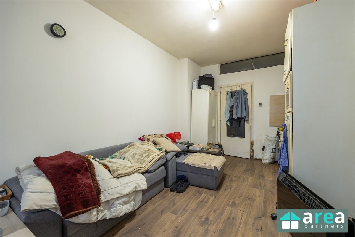 Opbrengsthuis bestaande uit 4 units met toprendement!