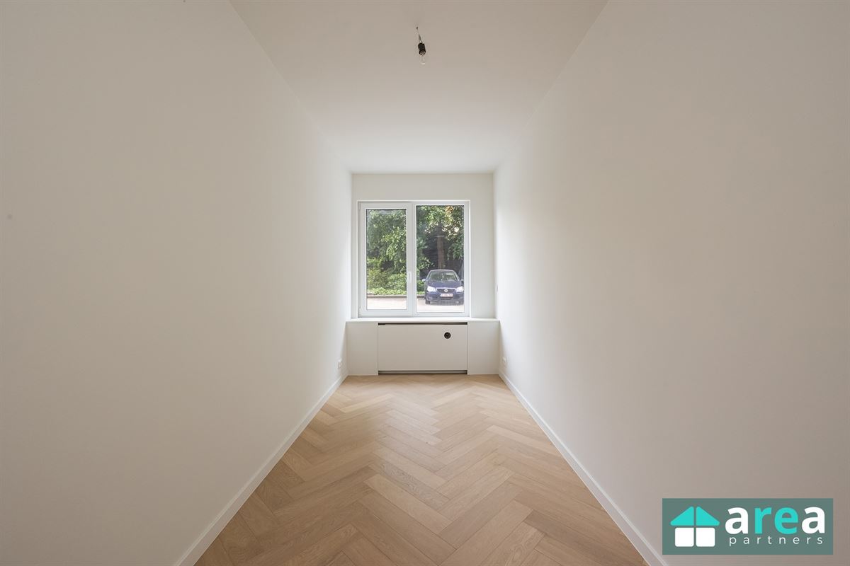 Gerenoveerd gelijkvloers appartement met 2 slpk te Boho!