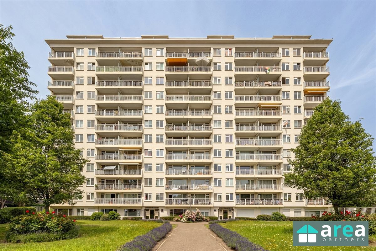 Gerenoveerd gelijkvloers appartement met 2 slpk te Boho!