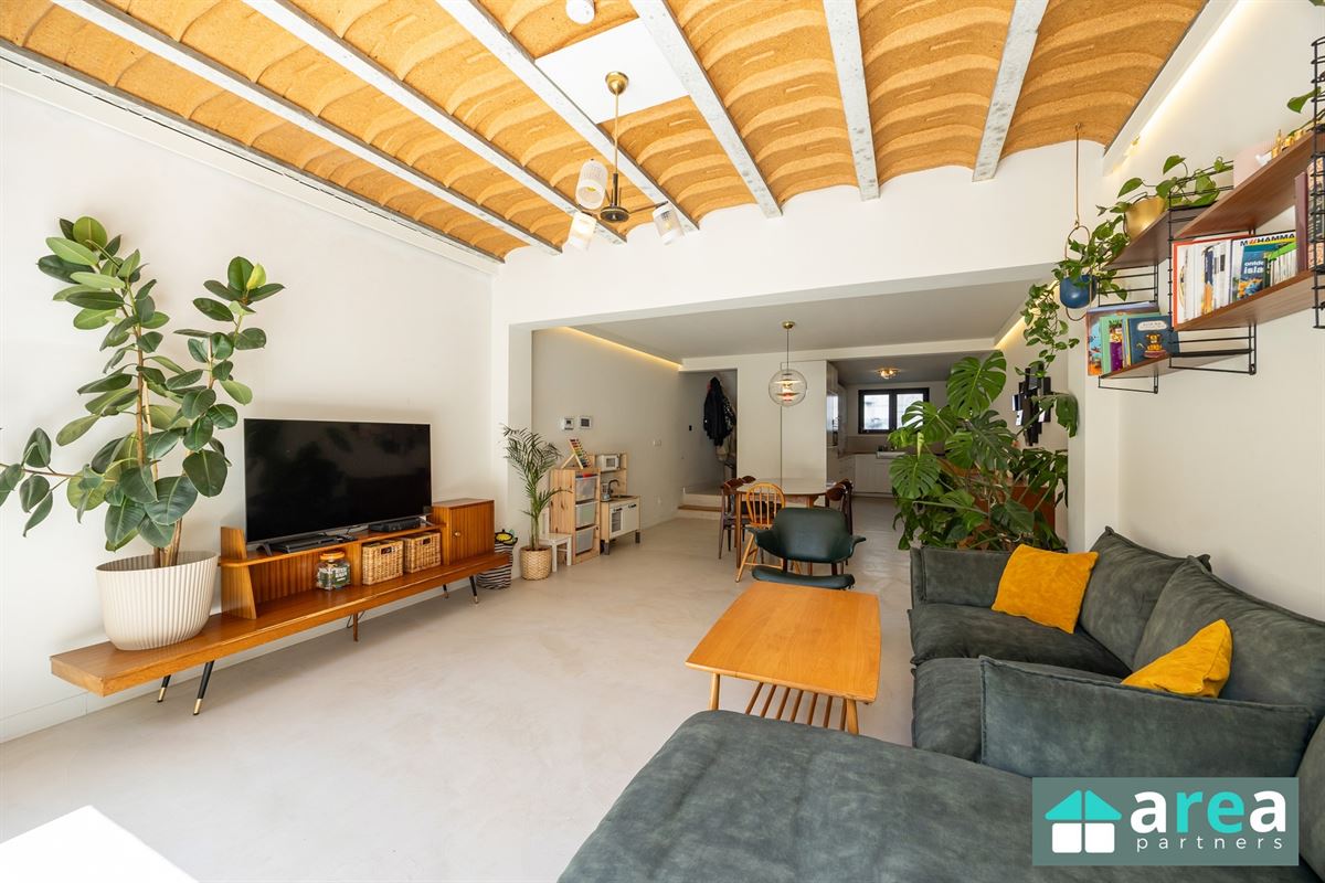 Gerenoveerde energiezuinige woning met 4 slpk en tuin!