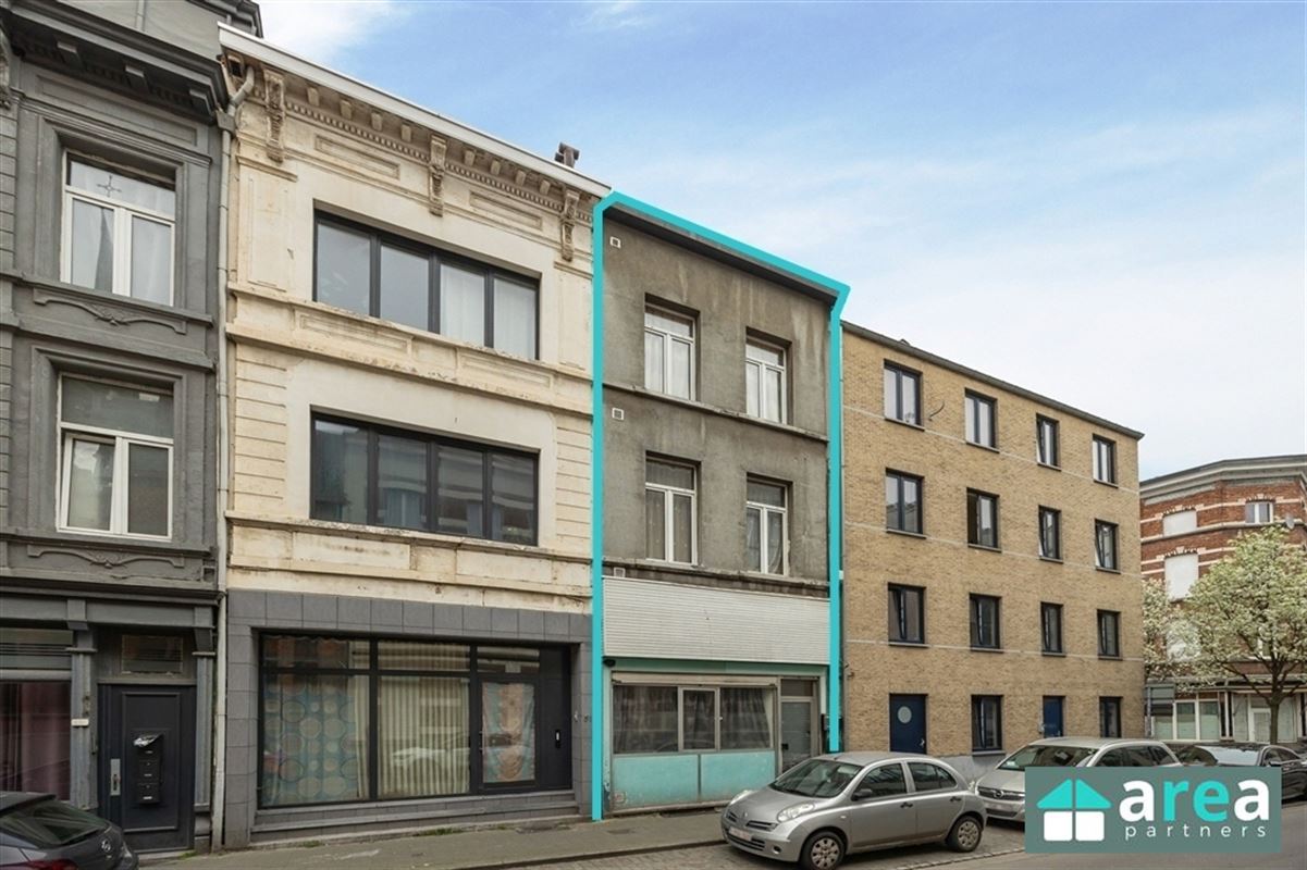 IN OPTIE! - Opbrengsthuis bestaande uit 4 units met toprendement!