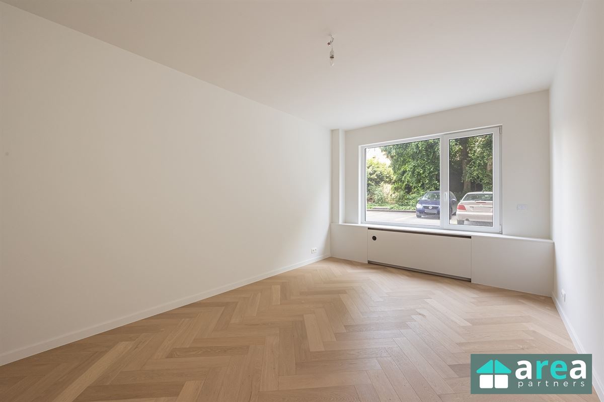 Gerenoveerd gelijkvloers appartement met 2 slpk te Boho!