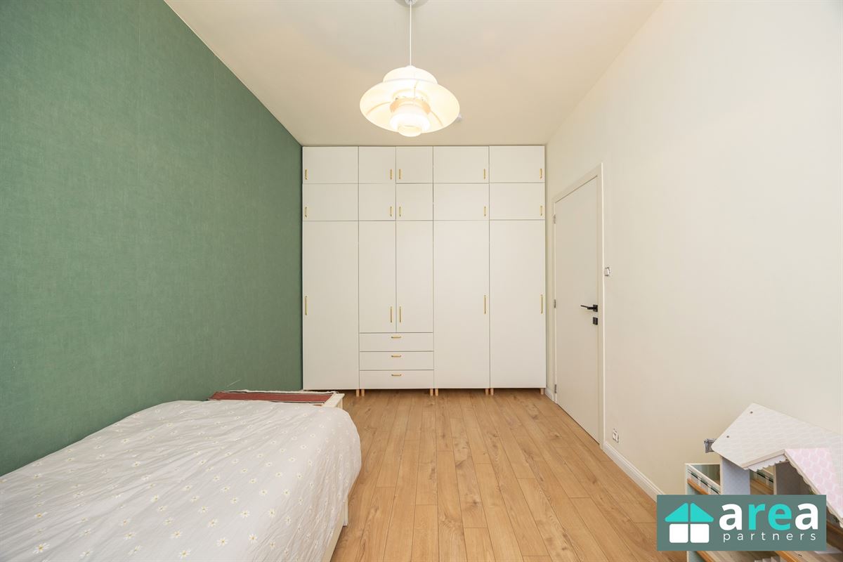 Gerenoveerde energiezuinige woning met 4 slpk en tuin!