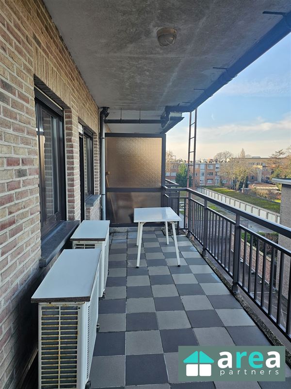 Appartement met 3 slpk, 2 badkamers en garagebox!