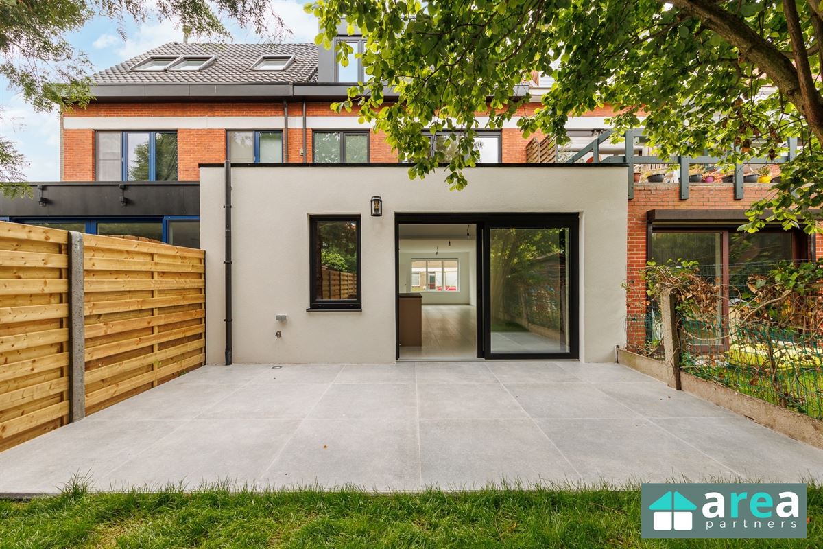 Gerenoveerde en energiezuinige woning (EPC A!) met tuin!
