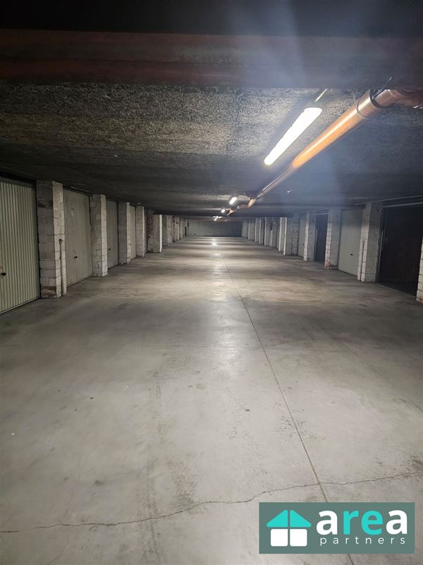 Appartement met 3 slpk, 2 badkamers en garagebox!