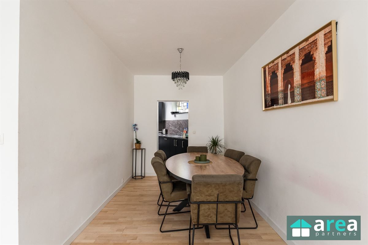 Ruime, op te frissen duplex!
