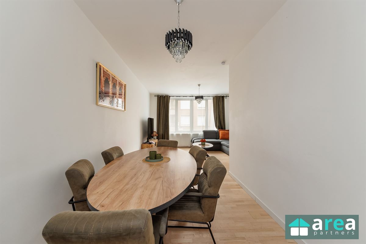 Ruime, op te frissen duplex!