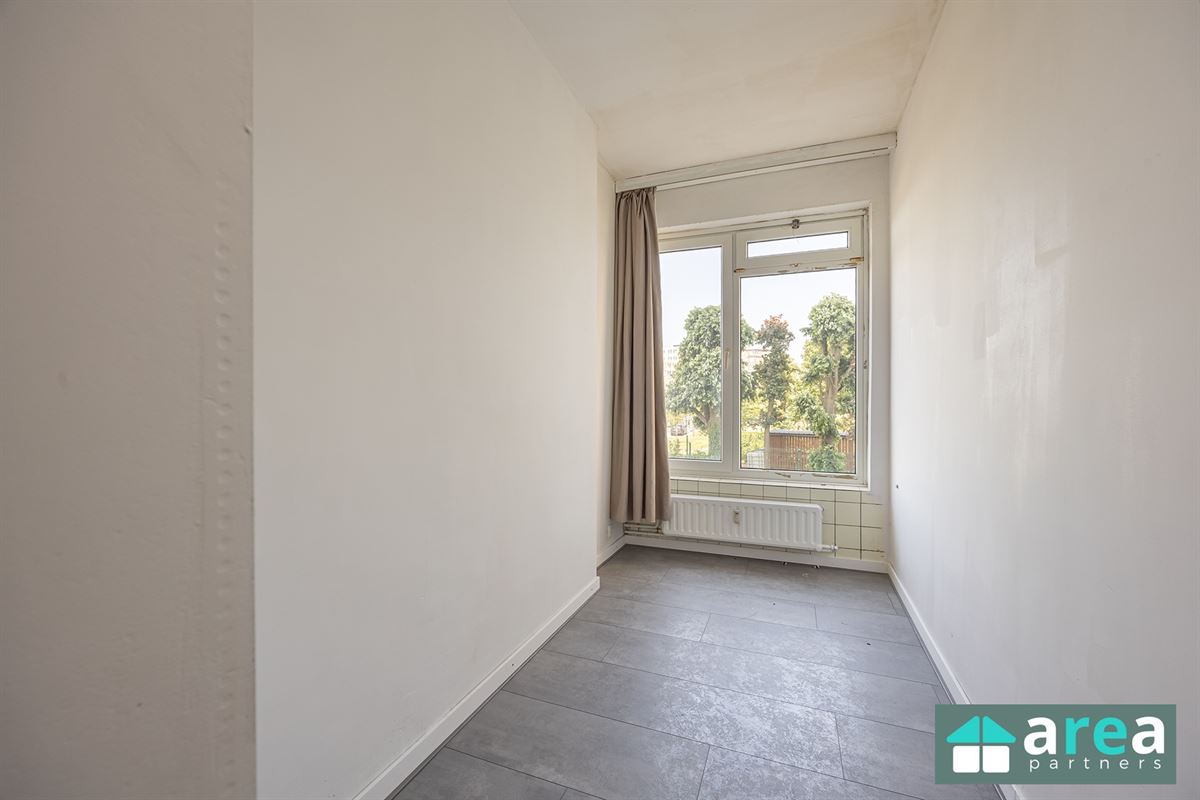 Gerenoveerd appartement met 3 slpk!