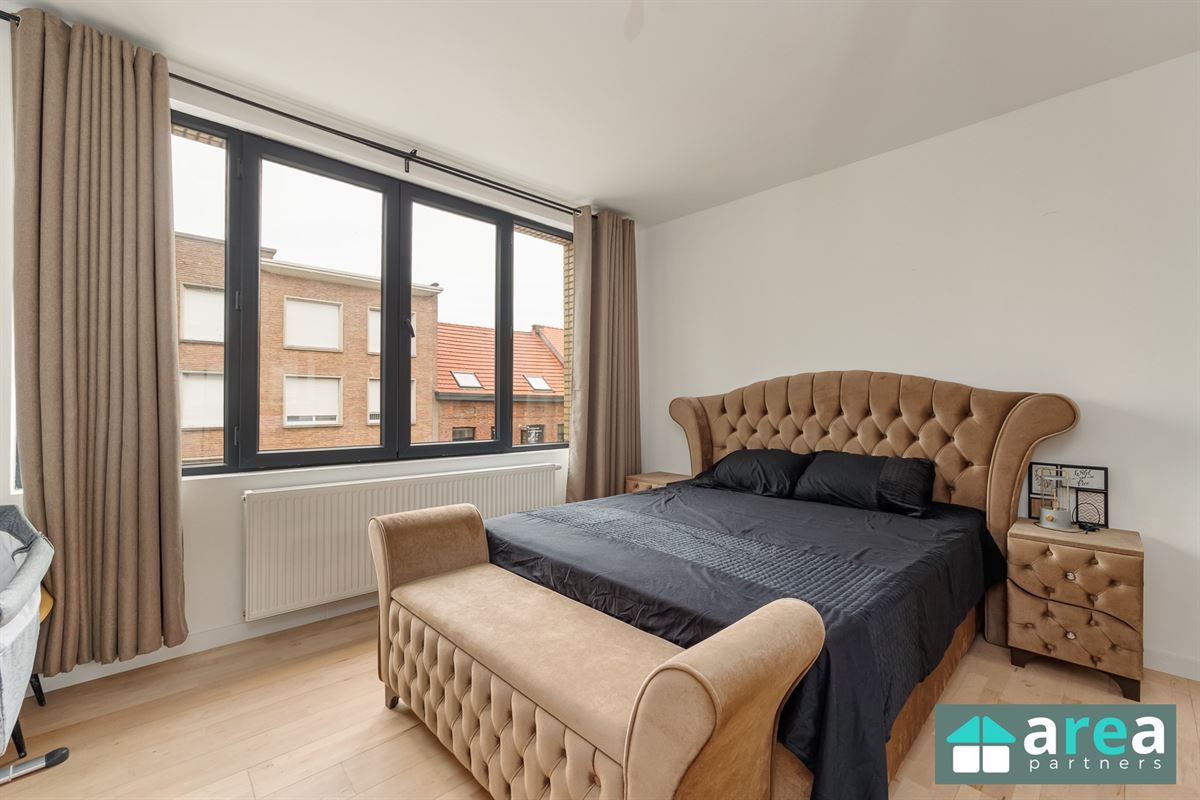 Ruime, op te frissen duplex!