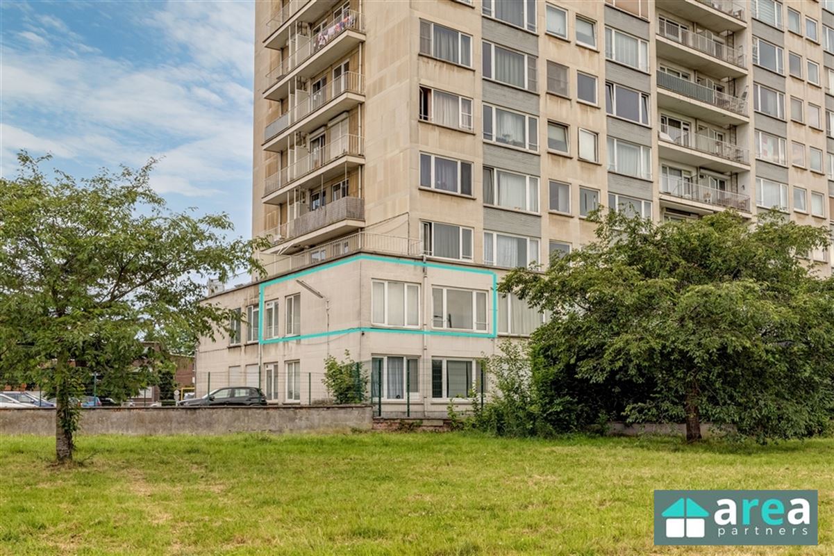Gerenoveerd appartement met 3 slpk!