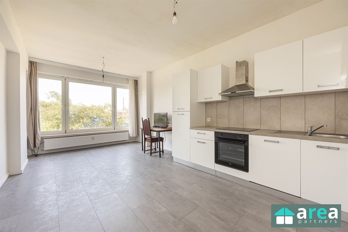 Gerenoveerd appartement met 3 slpk!