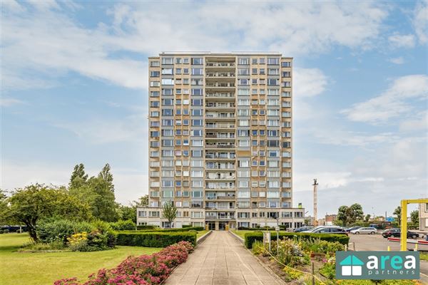 Gerenoveerd appartement met 3 slpk!
