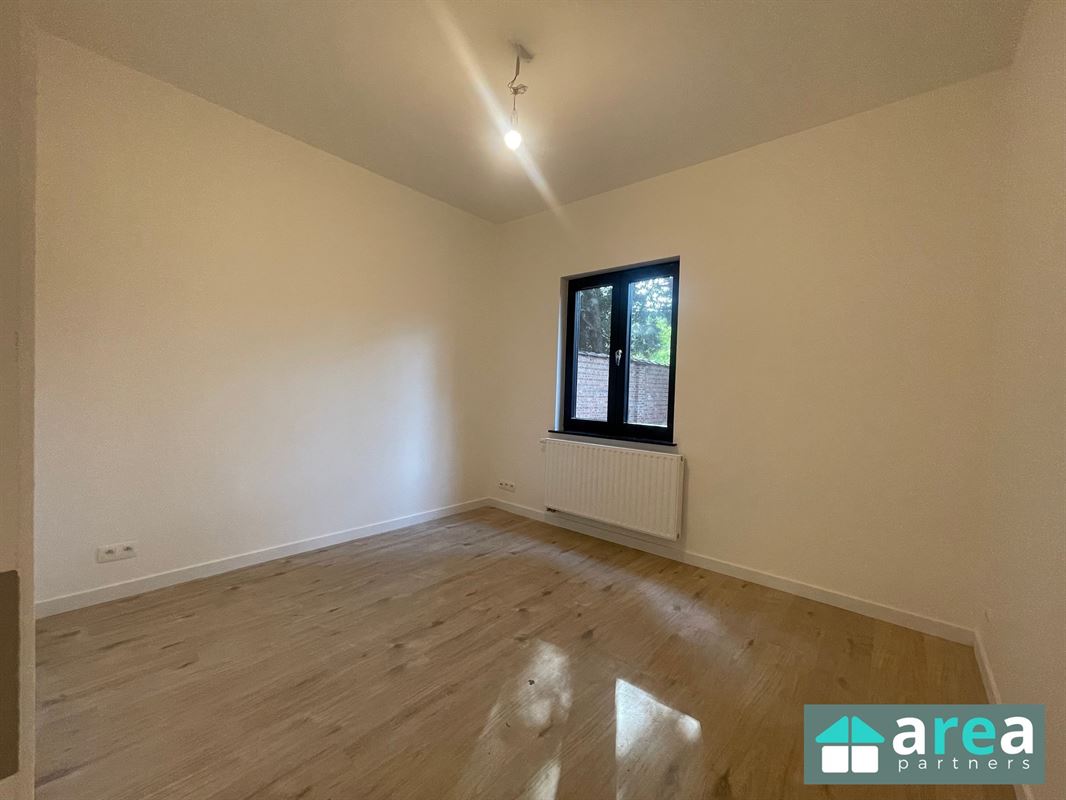2 slpk appartement met grote tuin!