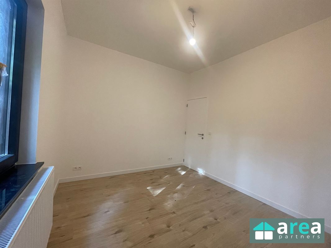 2 slpk appartement met grote tuin!