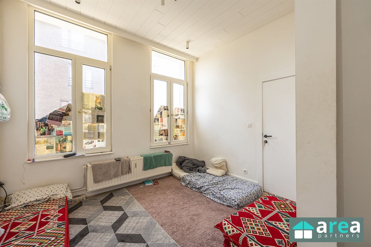 Opbrengsthuis met 7 units en toprendement!