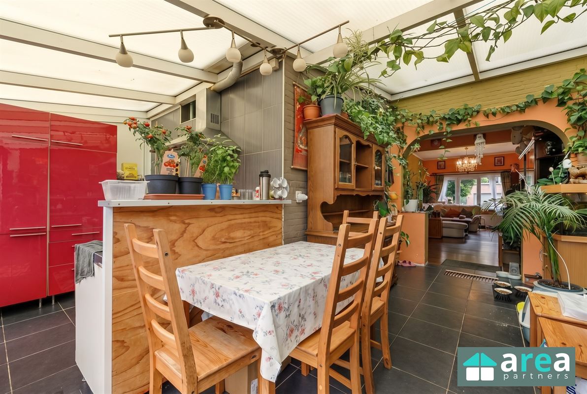 Woning (104m²) met 3 slpk, zonnepanelen en airco in Wilrijk