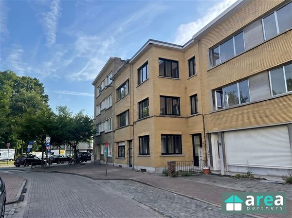 2 slpk appartement met grote tuin!