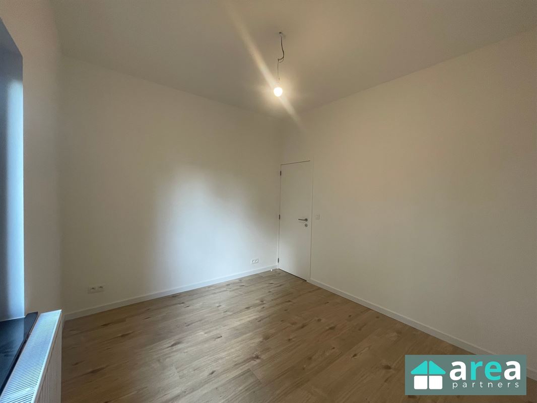 Appartement met 2 slpk en terras!