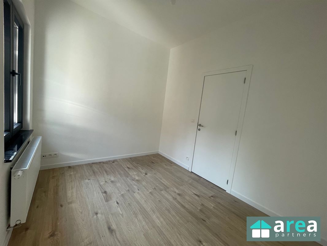 Appartement met 2 slpk en terras!