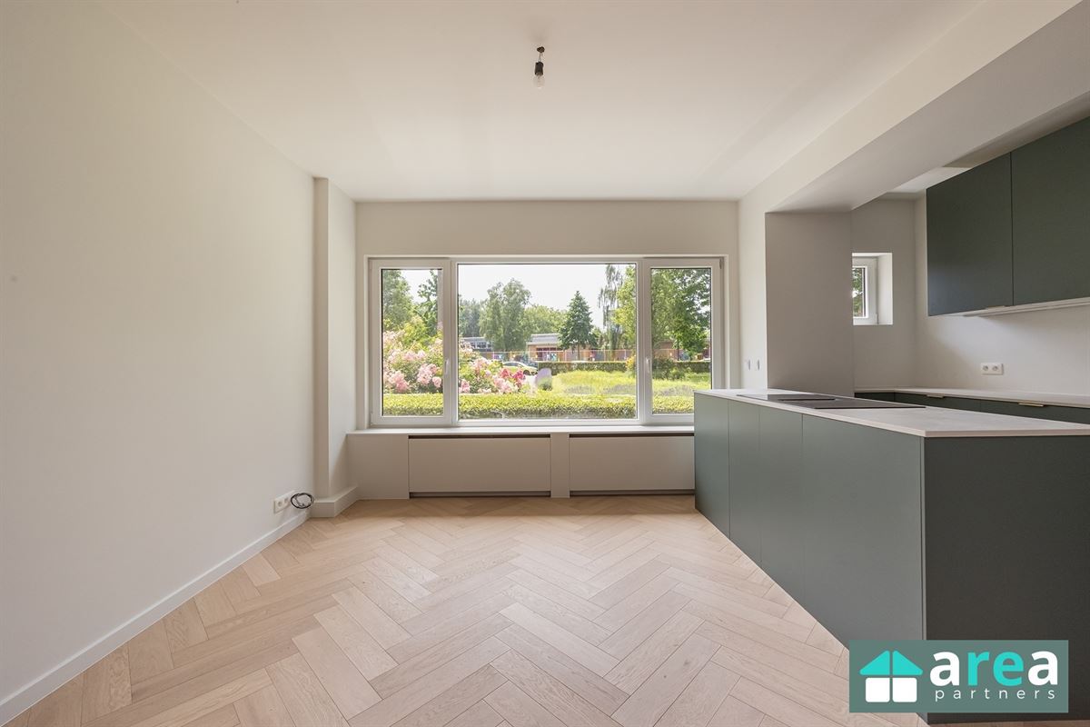 Gerenoveerd gelijkvloers appartement met 2 slpk te Boho!