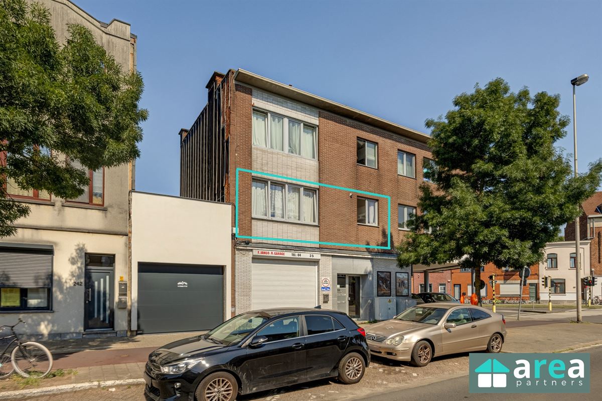 2-slpk appartement op centrale locatie in Berchem