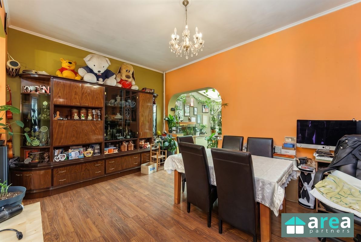 Woning (104m²) met 3 slpk, zonnepanelen en airco in Wilrijk