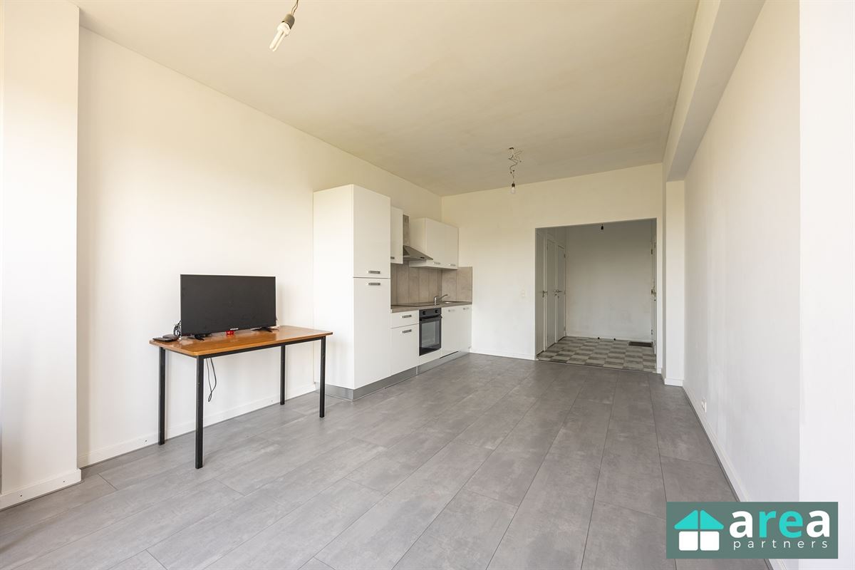 Gerenoveerd appartement met 3 slpk!