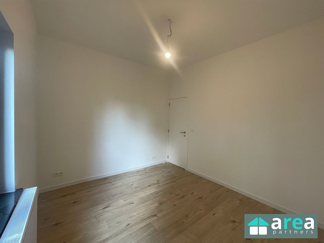 Appartement met 2 slpk en terras!
