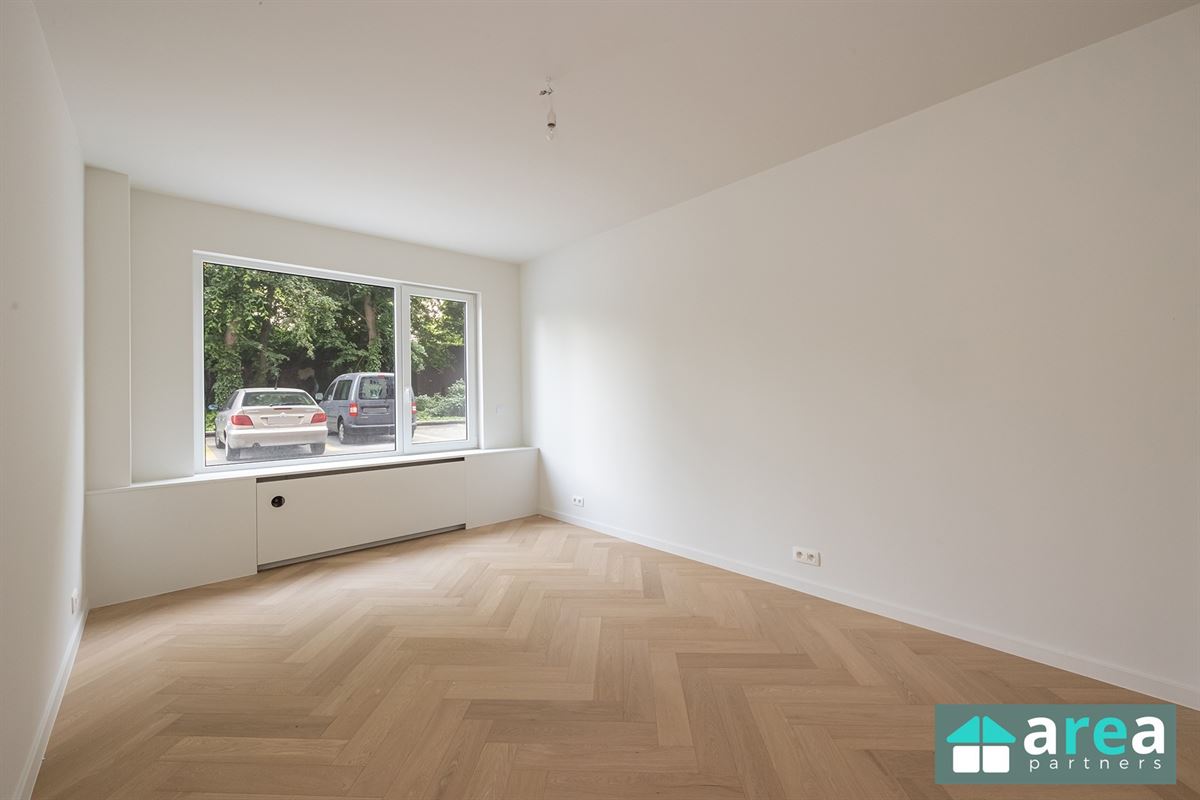 Gerenoveerd gelijkvloers appartement met 2 slpk te Boho!