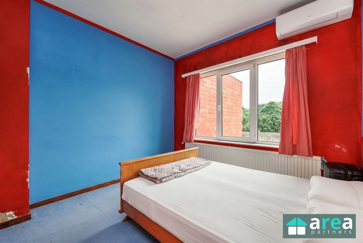 Woning (104m²) met 3 slpk, zonnepanelen en airco in Wilrijk