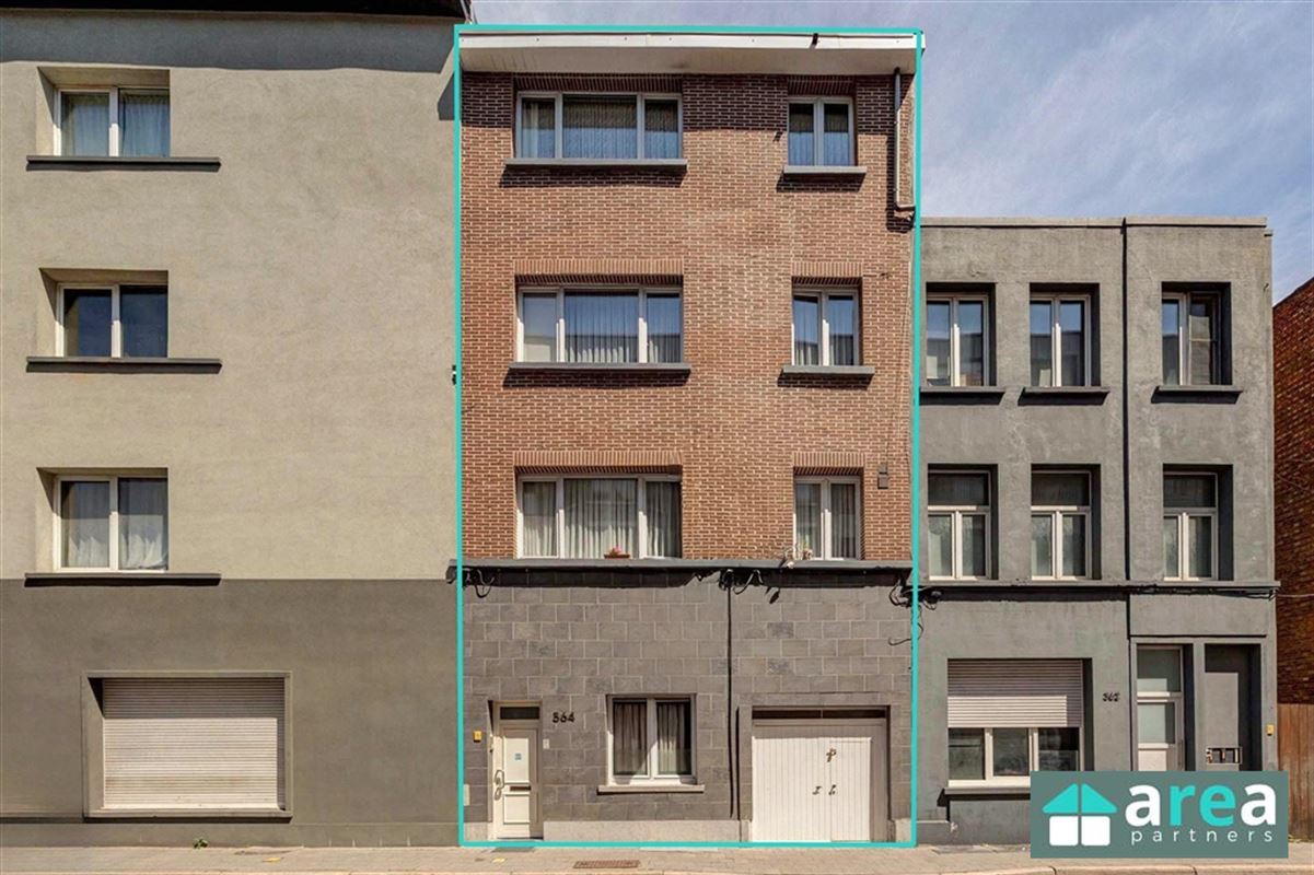 Woning opgedeeld in 3 entiteiten vlakbij Park spoor Noord te koop!