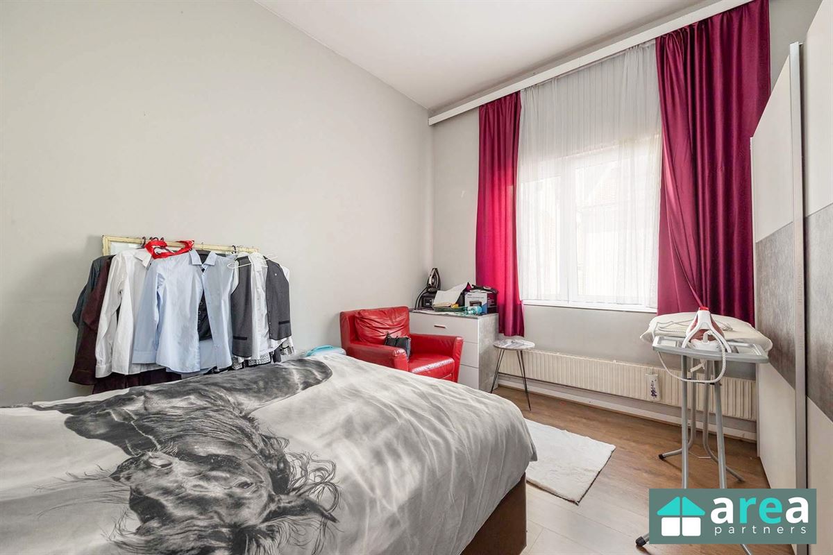 Woning opgedeeld in 3 entiteiten vlakbij Park spoor Noord te koop!