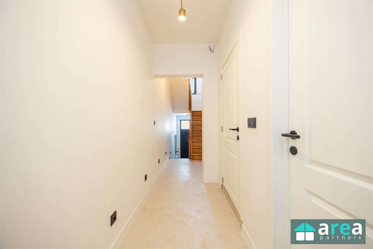 Gerenoveerde energiezuinige woning met 4 slpk en tuin!