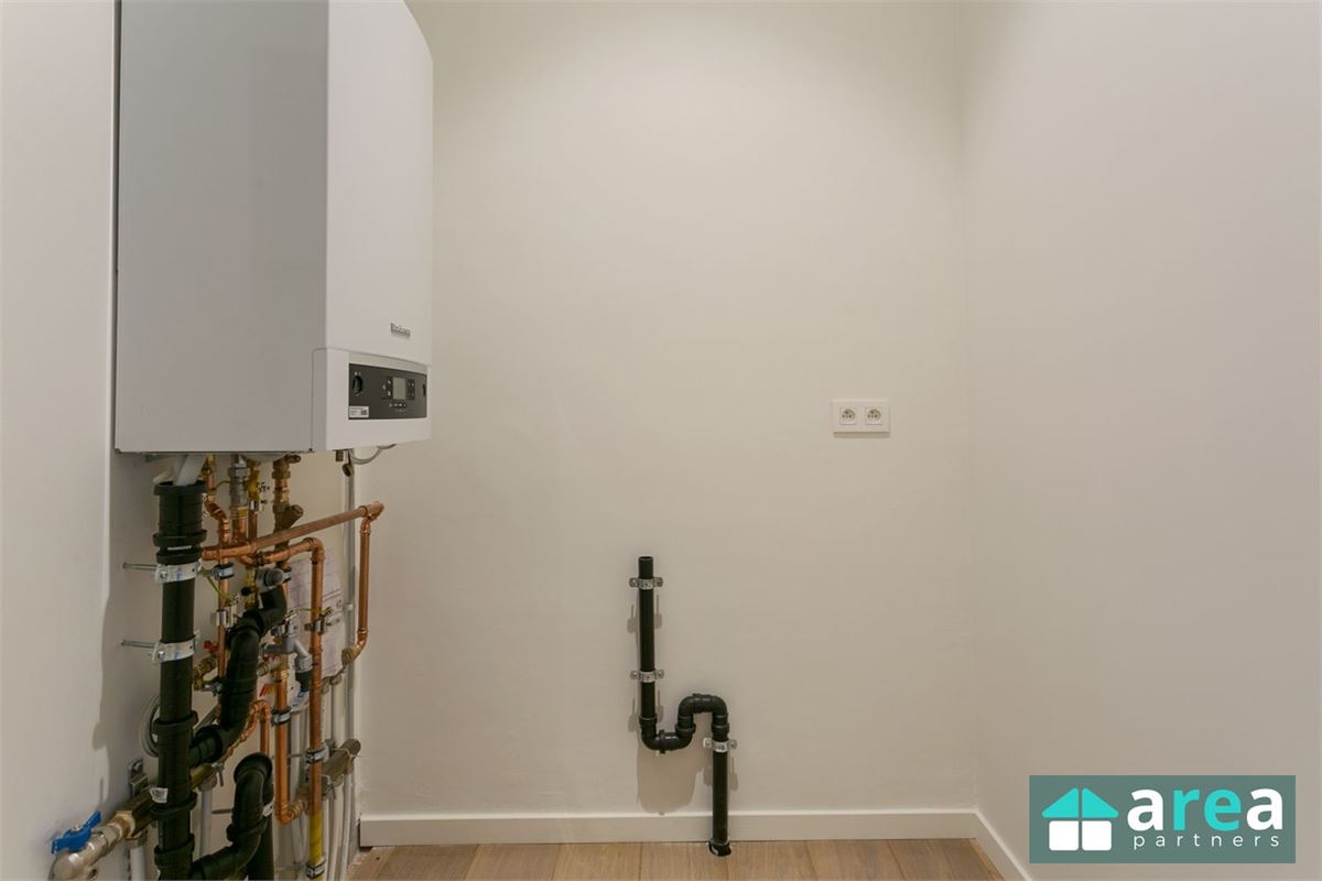 Gerenoveerd appartement met 1 slaapkamer en groot terras!