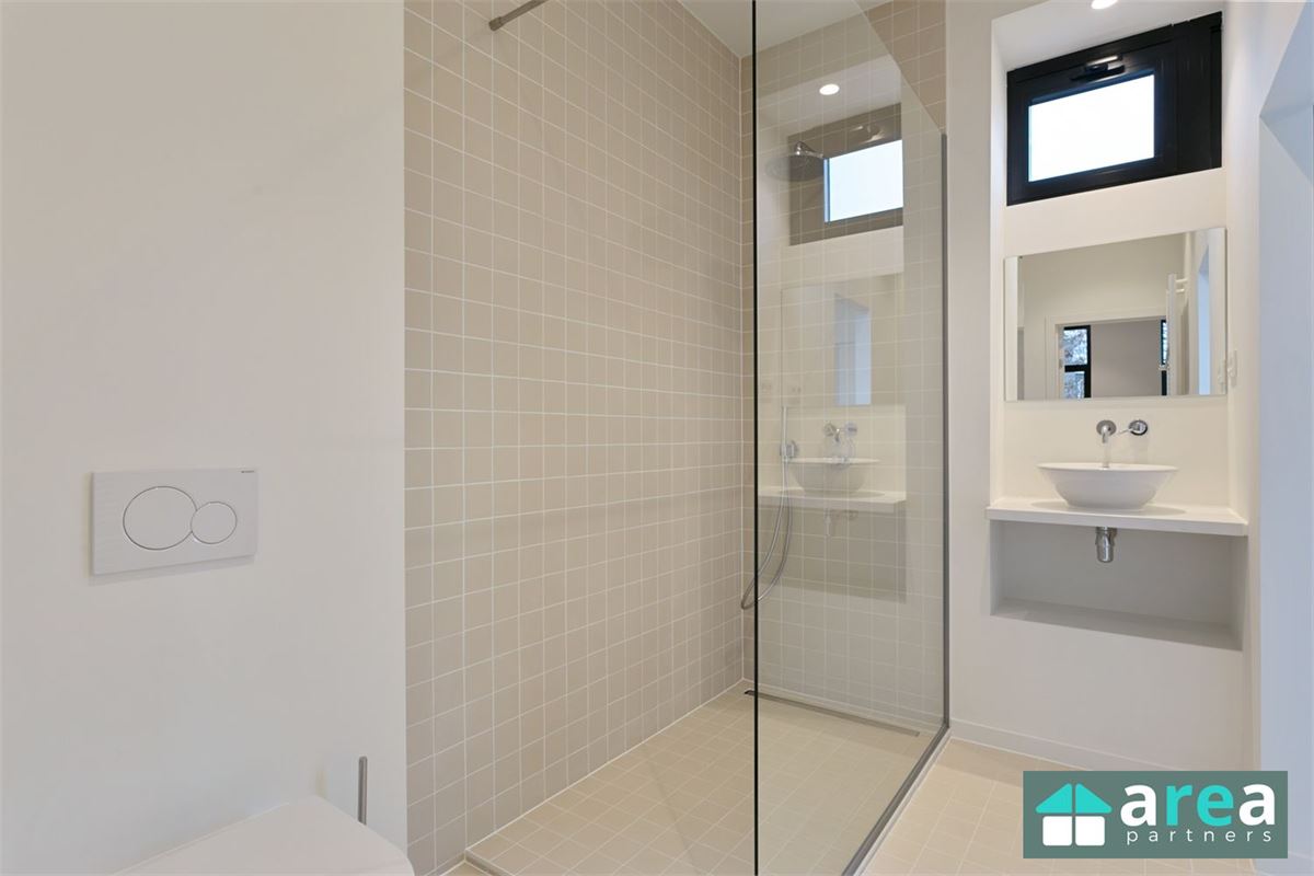 Gerenoveerd appartement met 1 slaapkamer en groot terras!