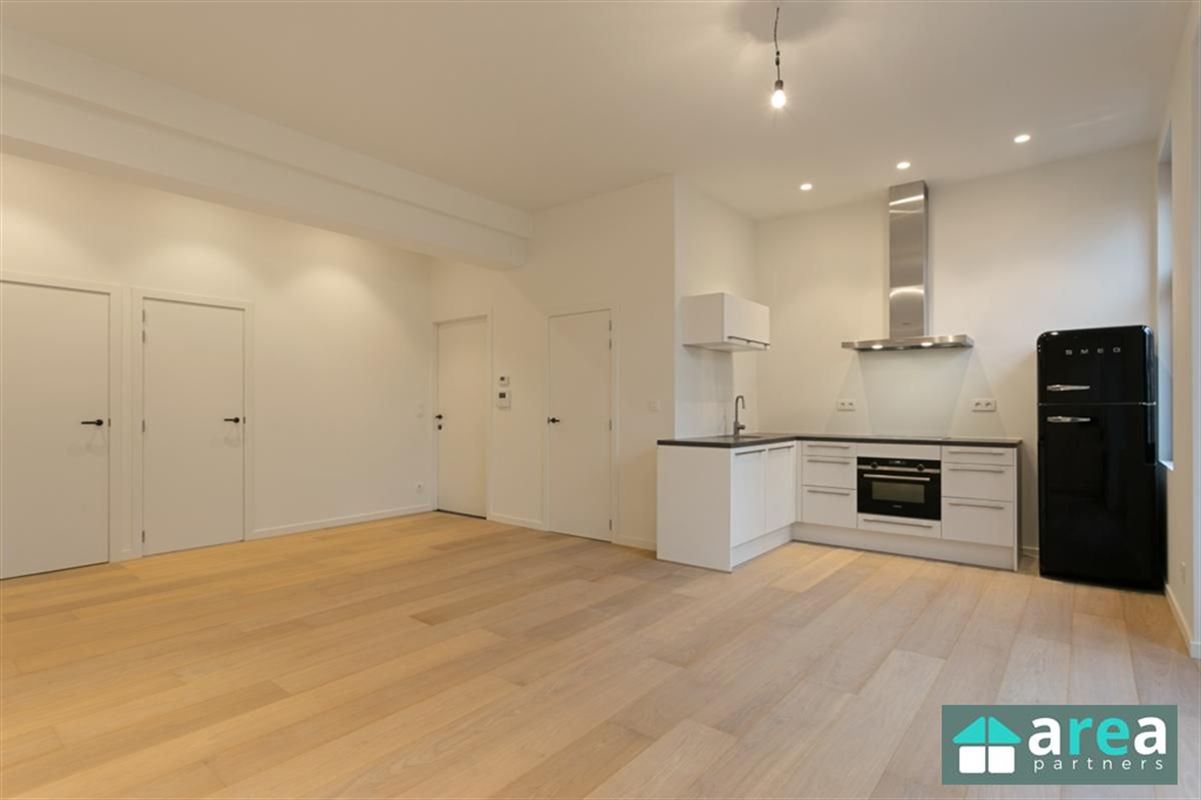 Gerenoveerd appartement met 1 slaapkamer en groot terras!