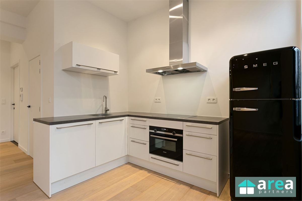 Gerenoveerd appartement met 1 slaapkamer en groot terras!