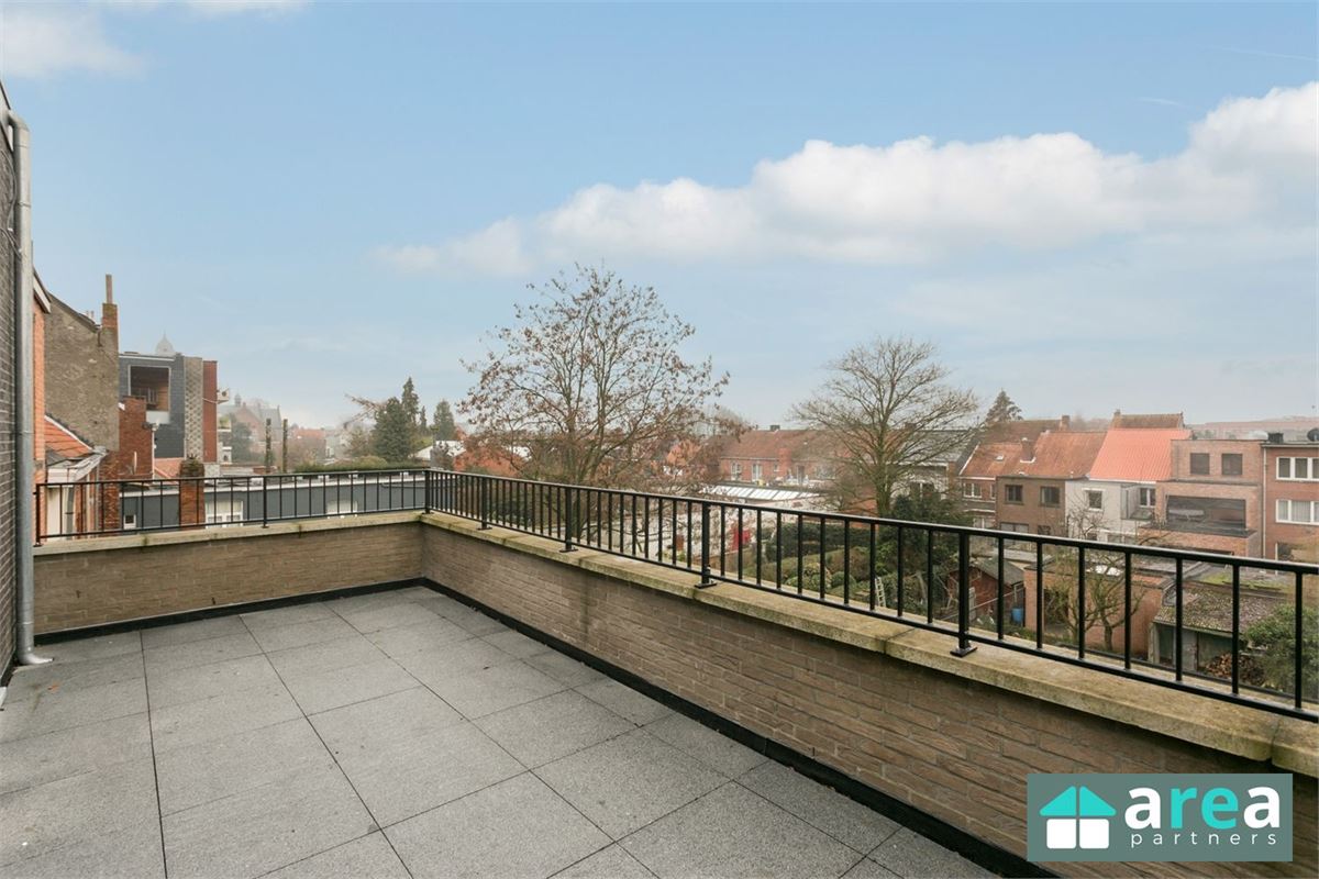 Gerenoveerd appartement met 1 slaapkamer en groot terras!