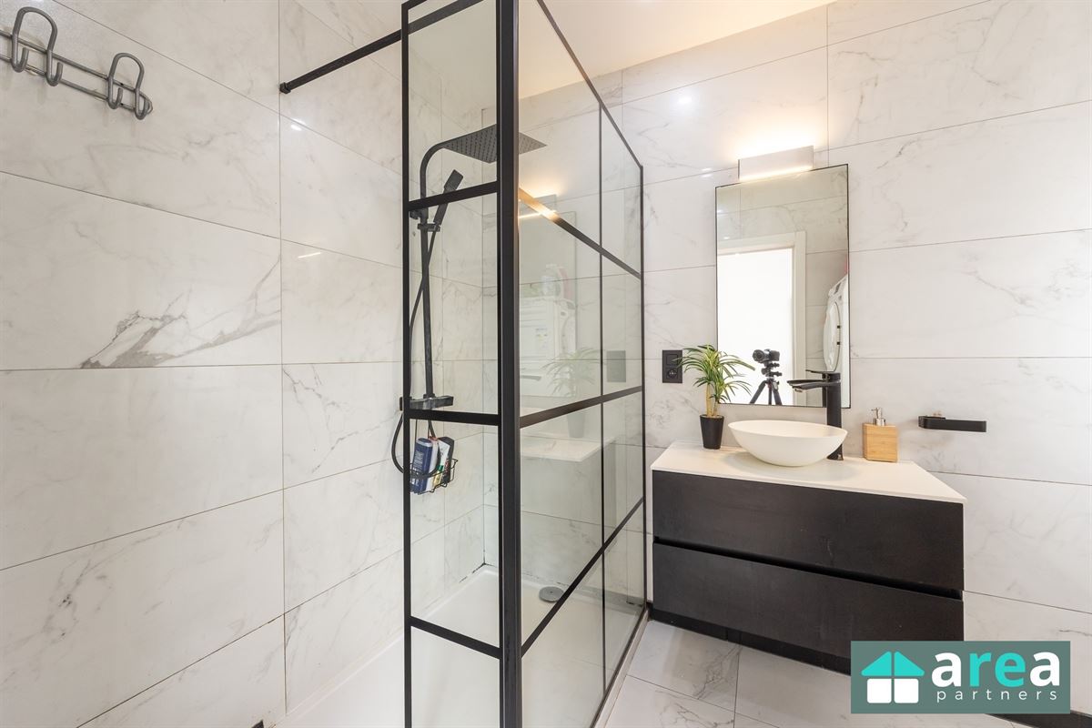 IN OPTIE! - Moderne instapklare woning met 3 slaapkamers en tuin!