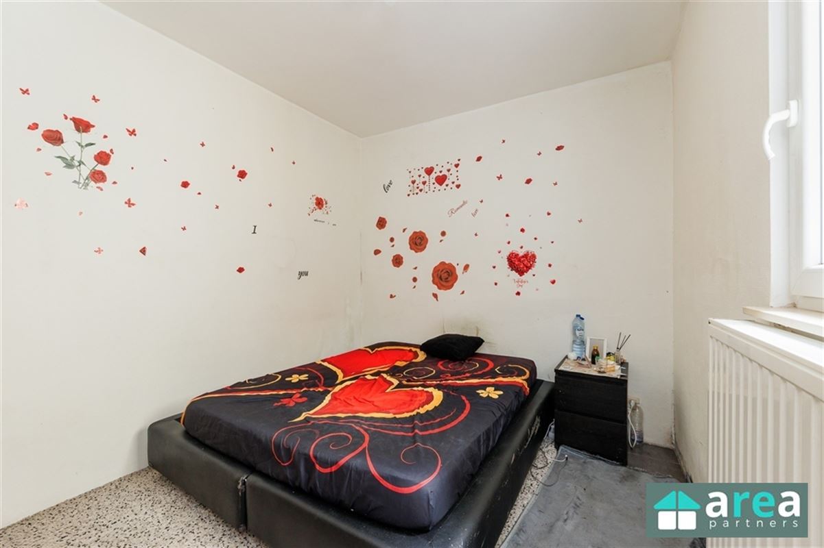 Interessante eigendom bestaande uit 3 units + achterhuis + magazijn!