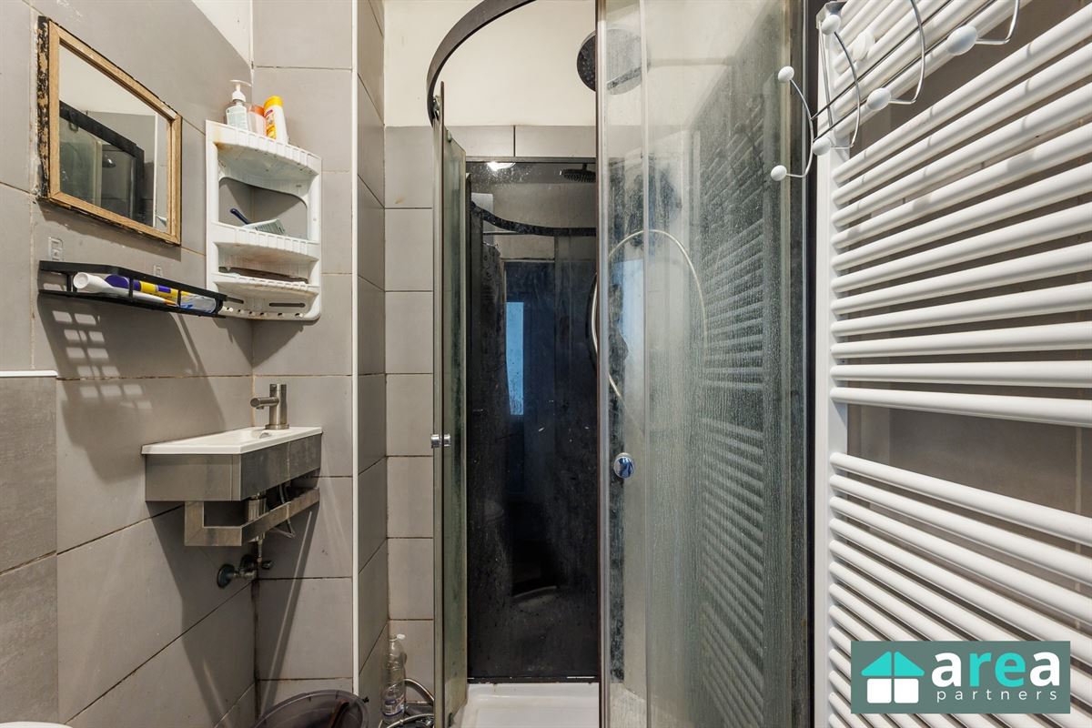 Interessante eigendom bestaande uit 3 units + achterhuis + magazijn!